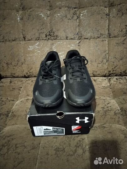 Кроссовки under armour