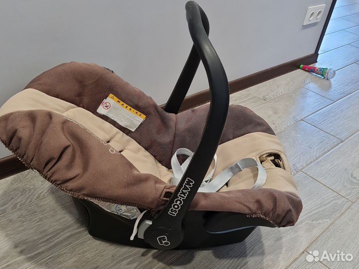 Детское автокресло от 0 maxi cosi