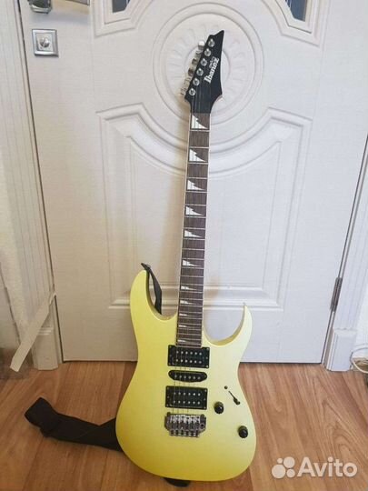 Электрогитара