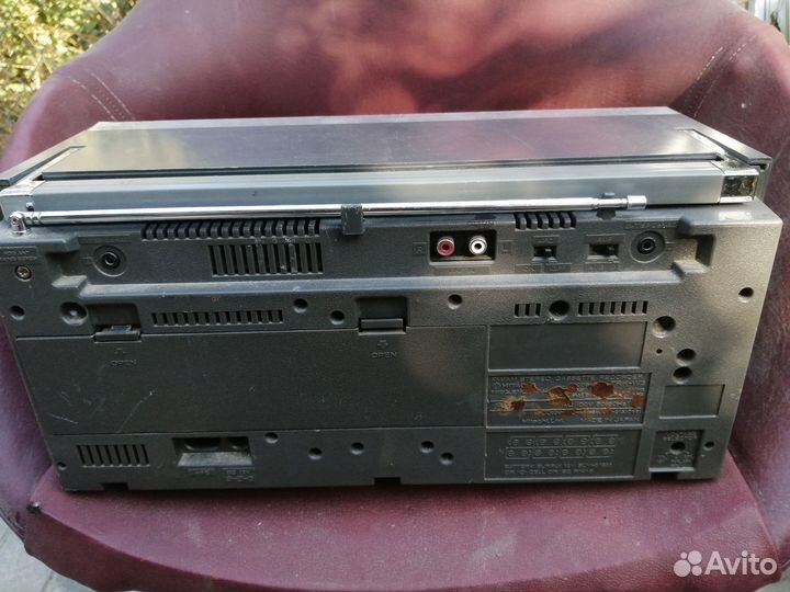 Стерео магнитофон Hitachi Япония