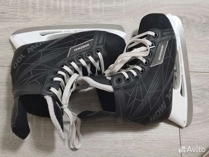 Коньки хоккейные 35 размер