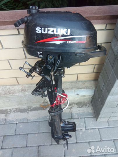 Четырёхтактный лодочный мотор Suzuki DF2,5