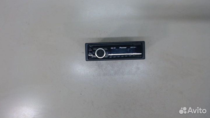 Магнитола Mercedes E W210, 1999