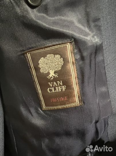 Костюм мужской