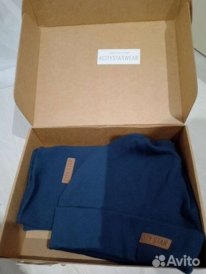 Новые шапка и снуд