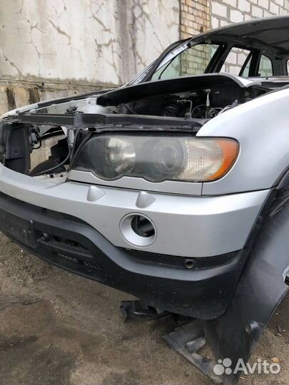 Бампер передний BMW X5 E53 2002