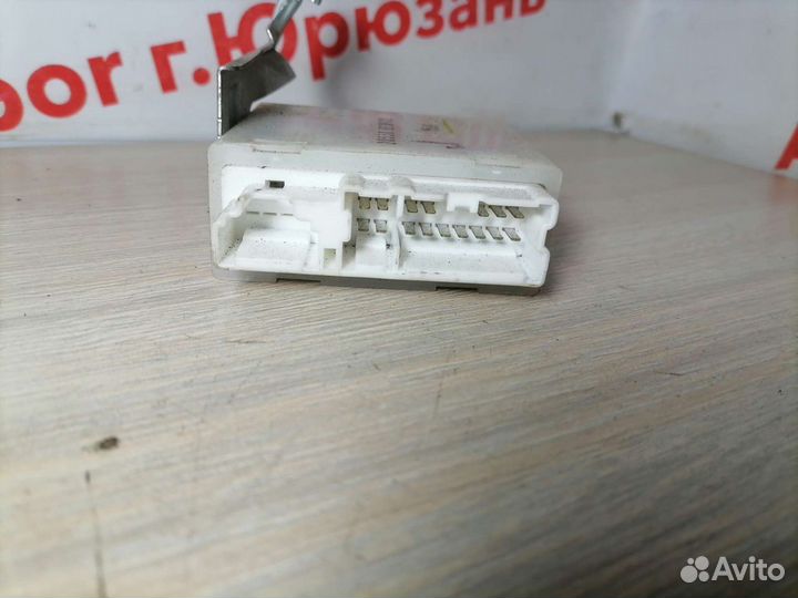 Блок комфорта Nissan Bluebird U14