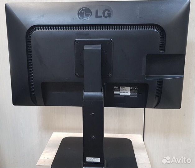 Монитор LG 24 (ips)