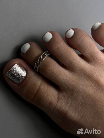 Аппаратный педикюр