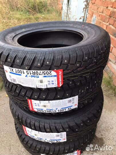 Nankang SW-7 205/70 R15 100