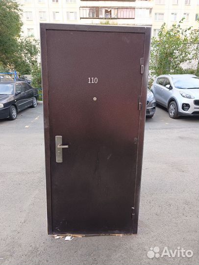Дверь входная металлическая