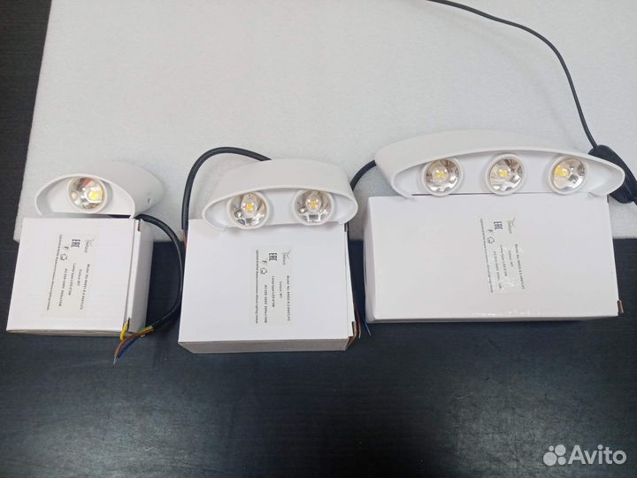 Настенные LED светильники уличные новые