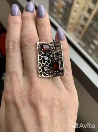 Серебряное кольцо женское