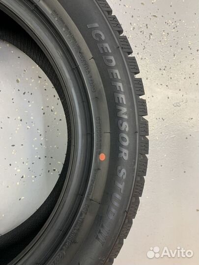 Grenlander Icedefensor Stud III 245/55 R19 107T