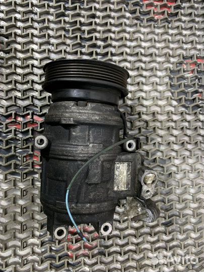 Компрессор кондиционера Honda Accord