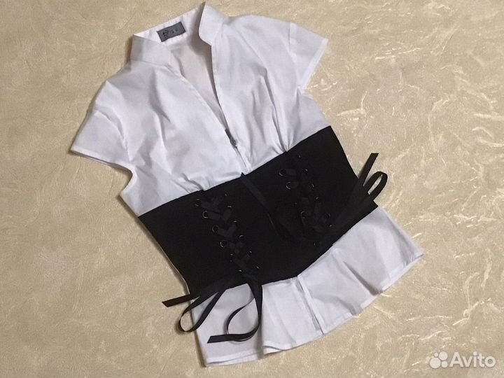 Блузка школьная для девочки р 140 новая