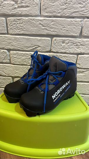 Лыжные ботинки детские