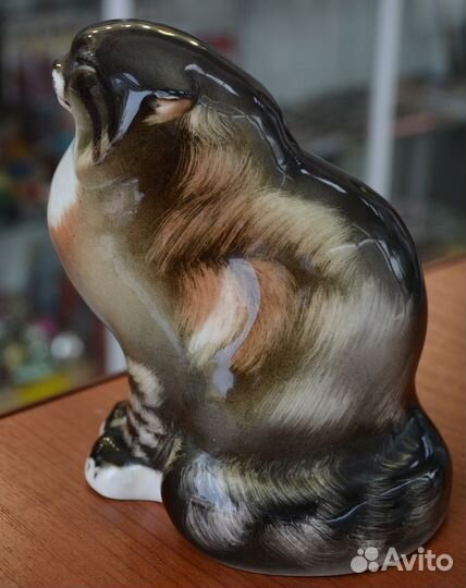 Фарфоровая статуэтка- камышовый кот лфз