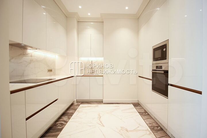 3-к. квартира, 110 м², 7/10 эт.