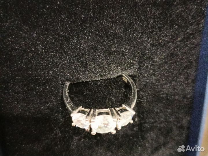 Кольцо с бриллиантом (муассанитом)