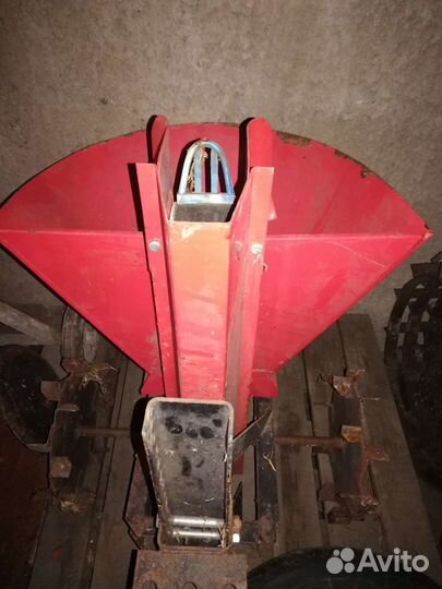 Картофелесажалка