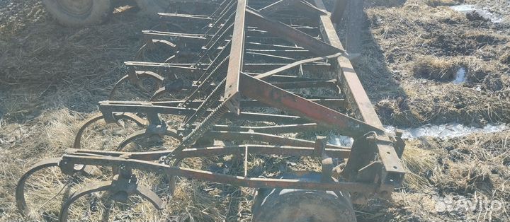 Продам пружинный культиватор для мтз
