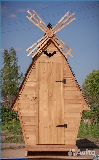 Дачный туалет деревянный