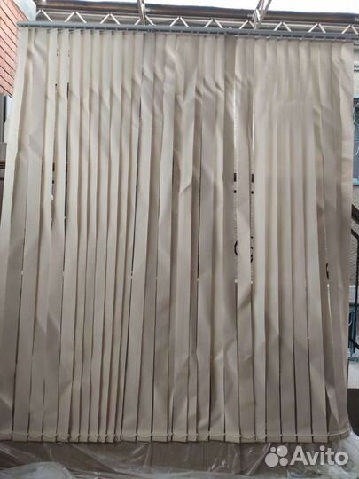 Вертикальные жалюзи б/у