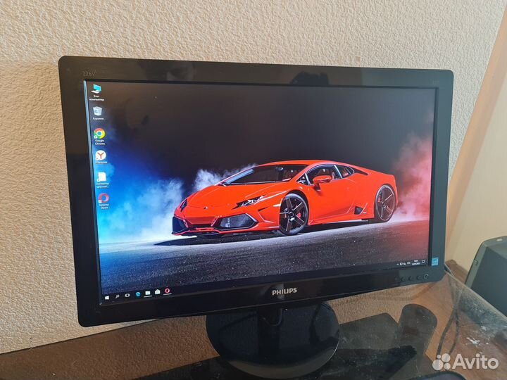 FullHD монитор Philips 22