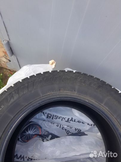 Bridgestone Ice Cruiser 7000 225/65 R17