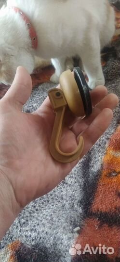 Вешалка на присоске