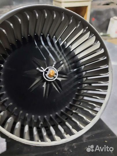 Моторчик печки solaris 2 Rio 4