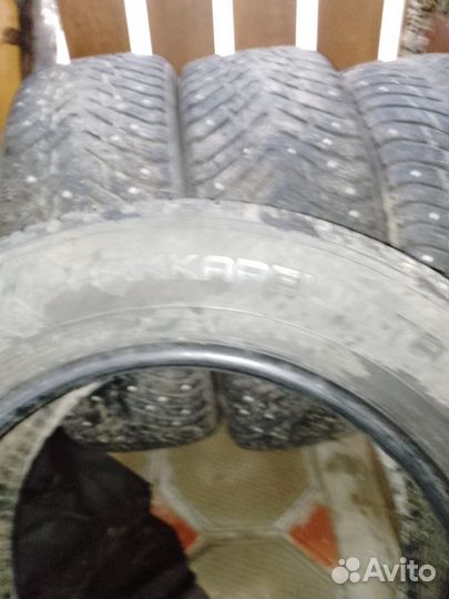 Nokian Tyres Hakkapeliitta 8 215/60 R16