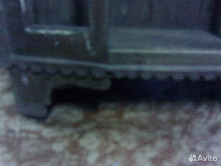 Угловой киот под икону