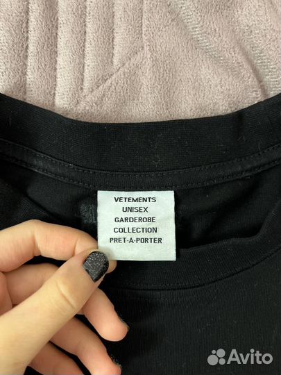 Футболка vetements main stream