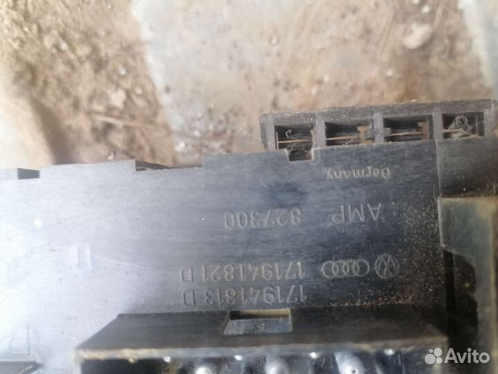 Блок предохранителей Opel Omega a