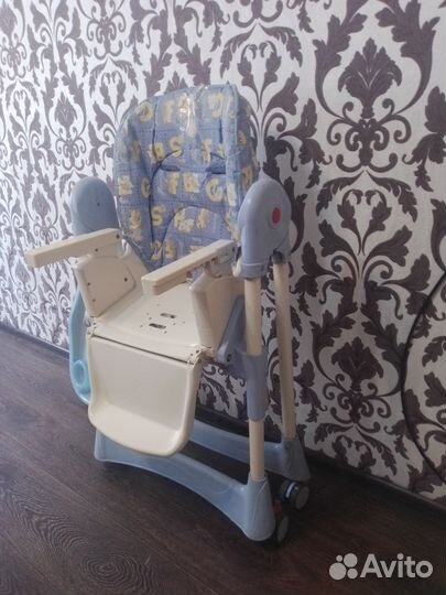 Стул для кормления