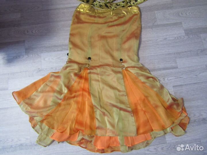 Танцевальный костюм женский