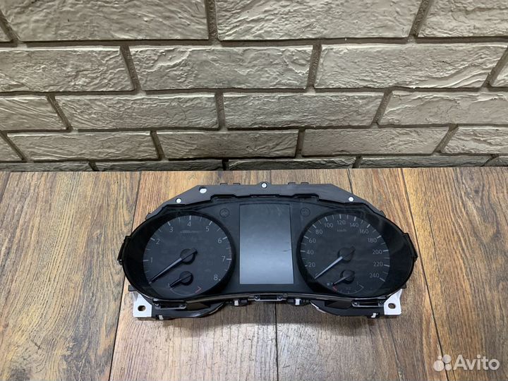 Nissan X-Trail T32 Панель приборов 2.5л QR250DE