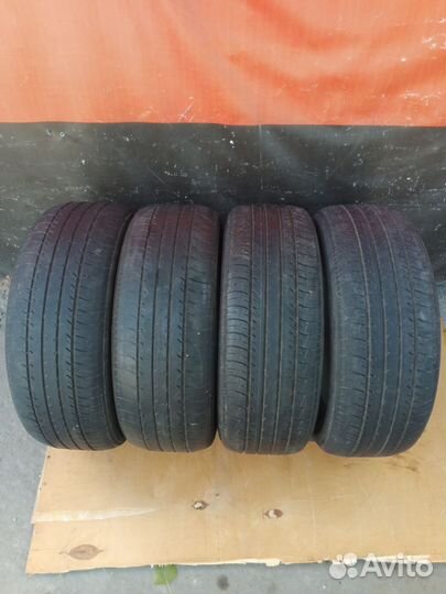 Yokohama dB Decibel E70 215/55 R17 93V