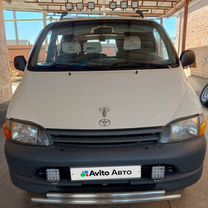 Toyota Hiace 2.4 MT, 1995, 690 000 км, с пробегом, цена 900 000 руб.