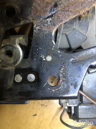 Замок багажника Geely Emgrand Ec7