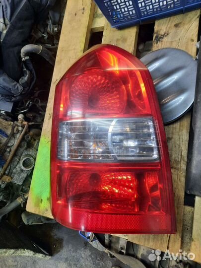 Фонарь задний левый hyundai tucson 1