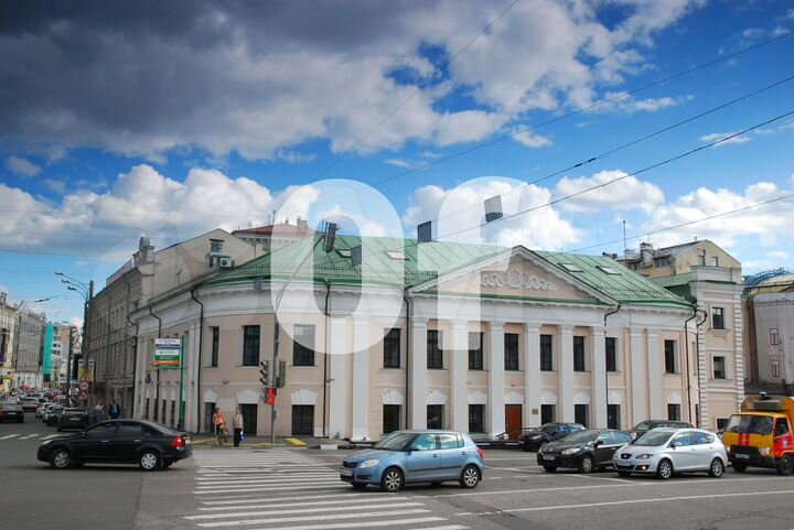 Продам здание, 2555 м²