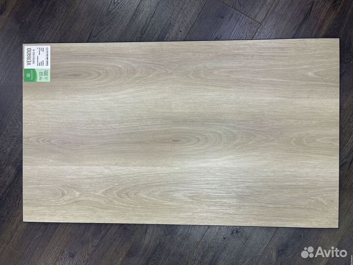 Кварцвиниловая плитка / Ламинат