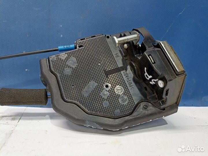 Замок двери задний правый Subaru Forester 13-19