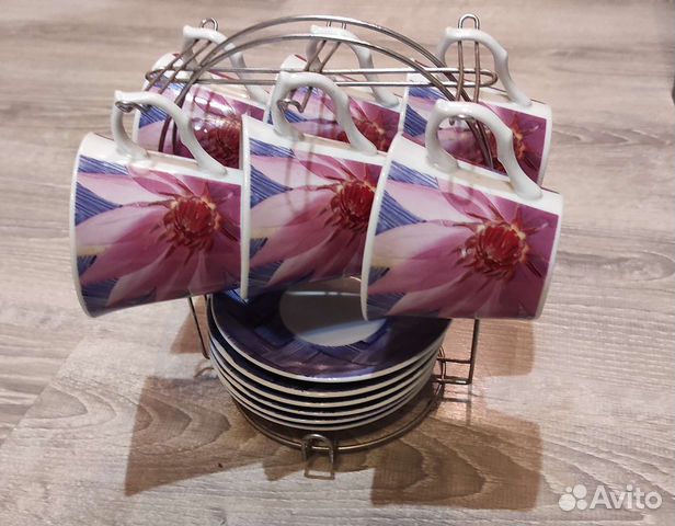 Сервизы чайные и наборы посуды