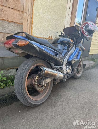 Kawasaki zzr250