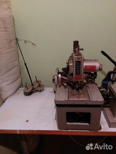 Петельная машина