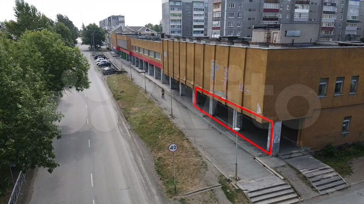 Кондопога, рядом Пятерочка, 110 м² (1-й этаж)